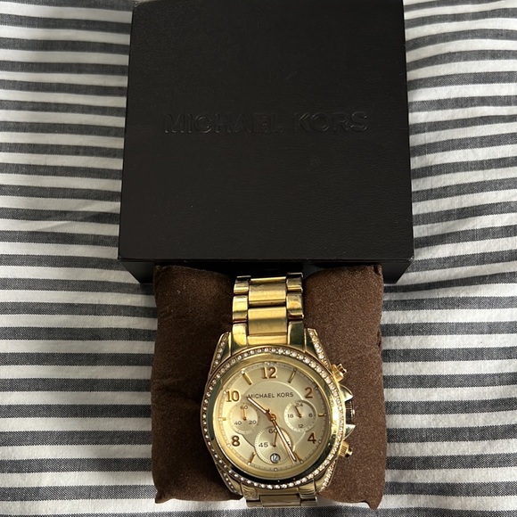 Women's Chronograph Ritz Stainless Steel Bracelet Watch - Picture 3 of 6